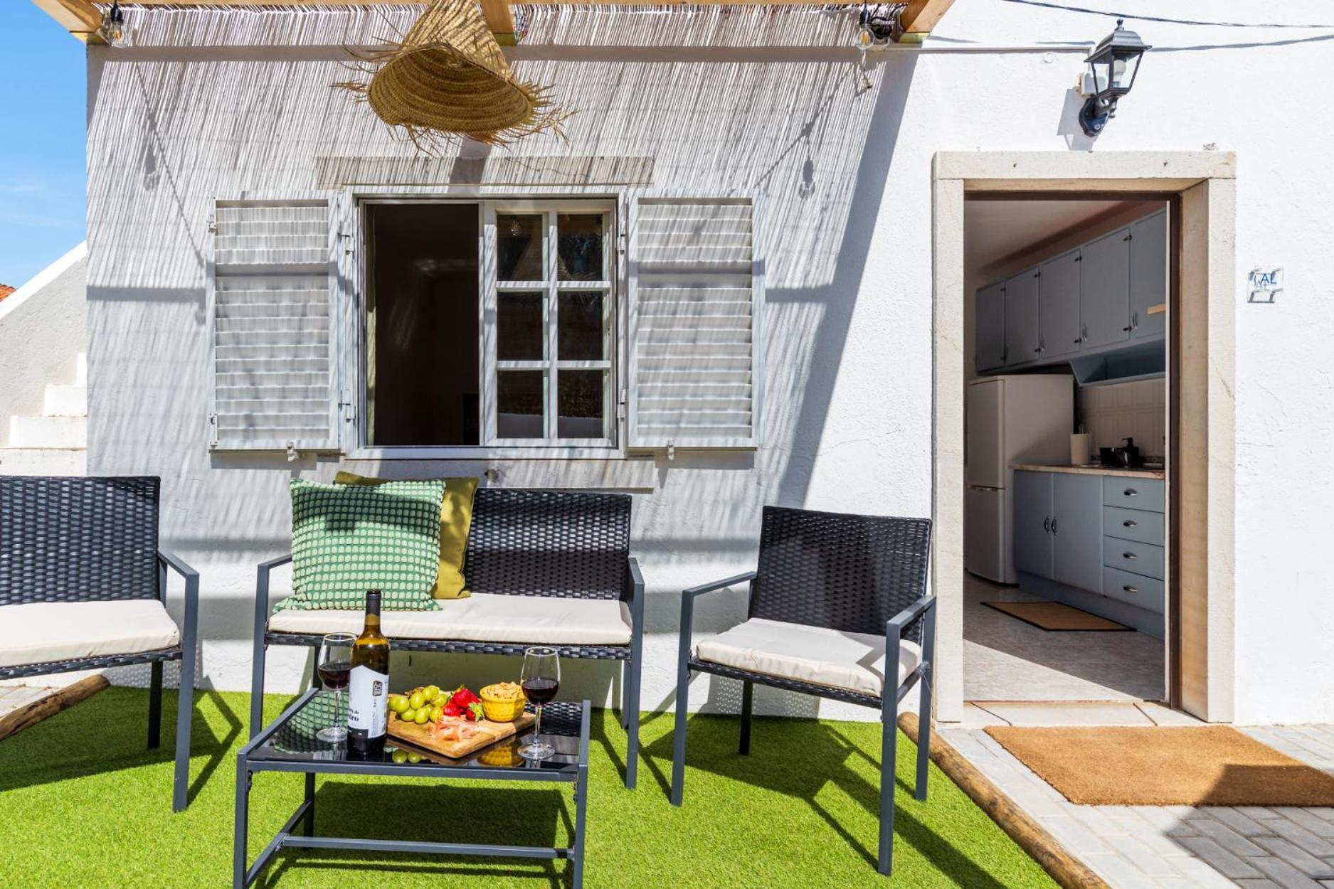 Mada House's Ii Sesimbra